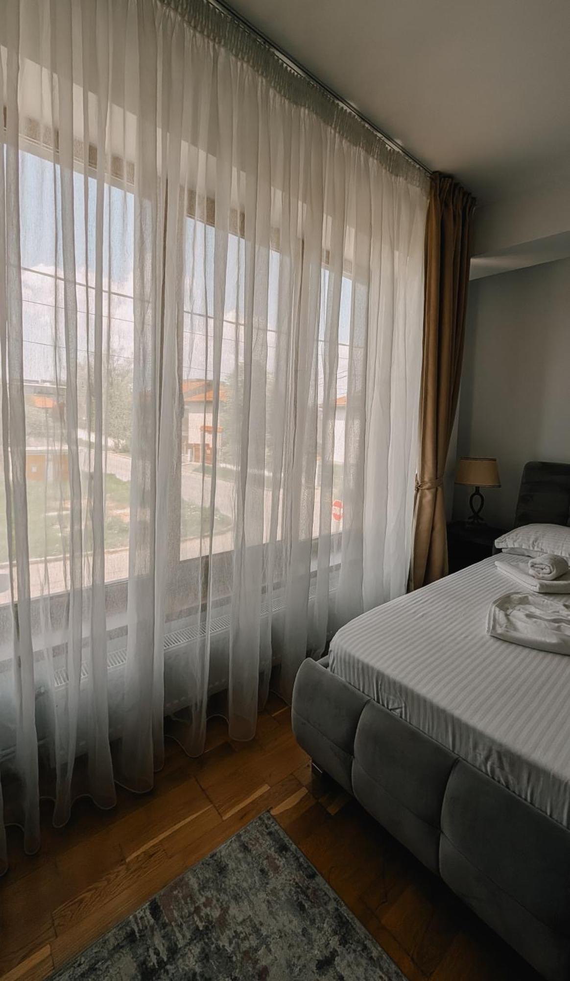 Hella Apartament Mamaia-Nord Năvodari Eksteriør bilde